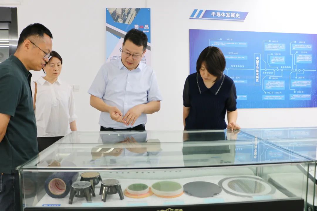 1756111526350186.jpg 001.jpg